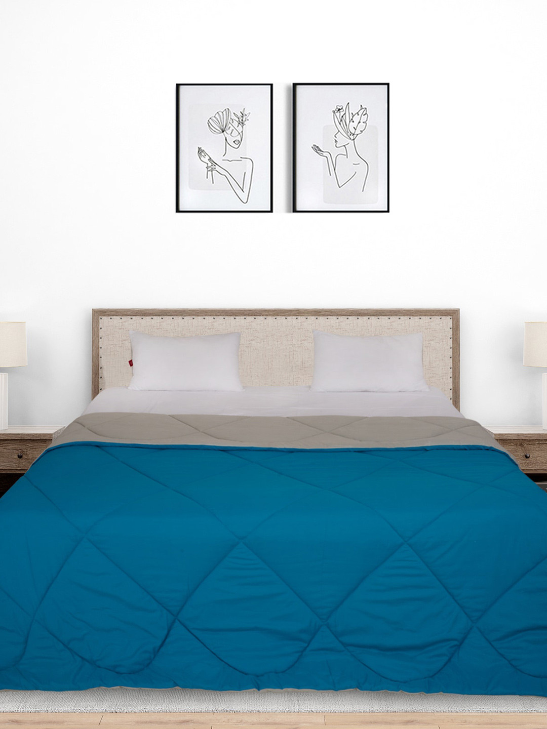 

Black gold Blue & Grey Checked Mild Winter 233 GSM Single Bed Comforter