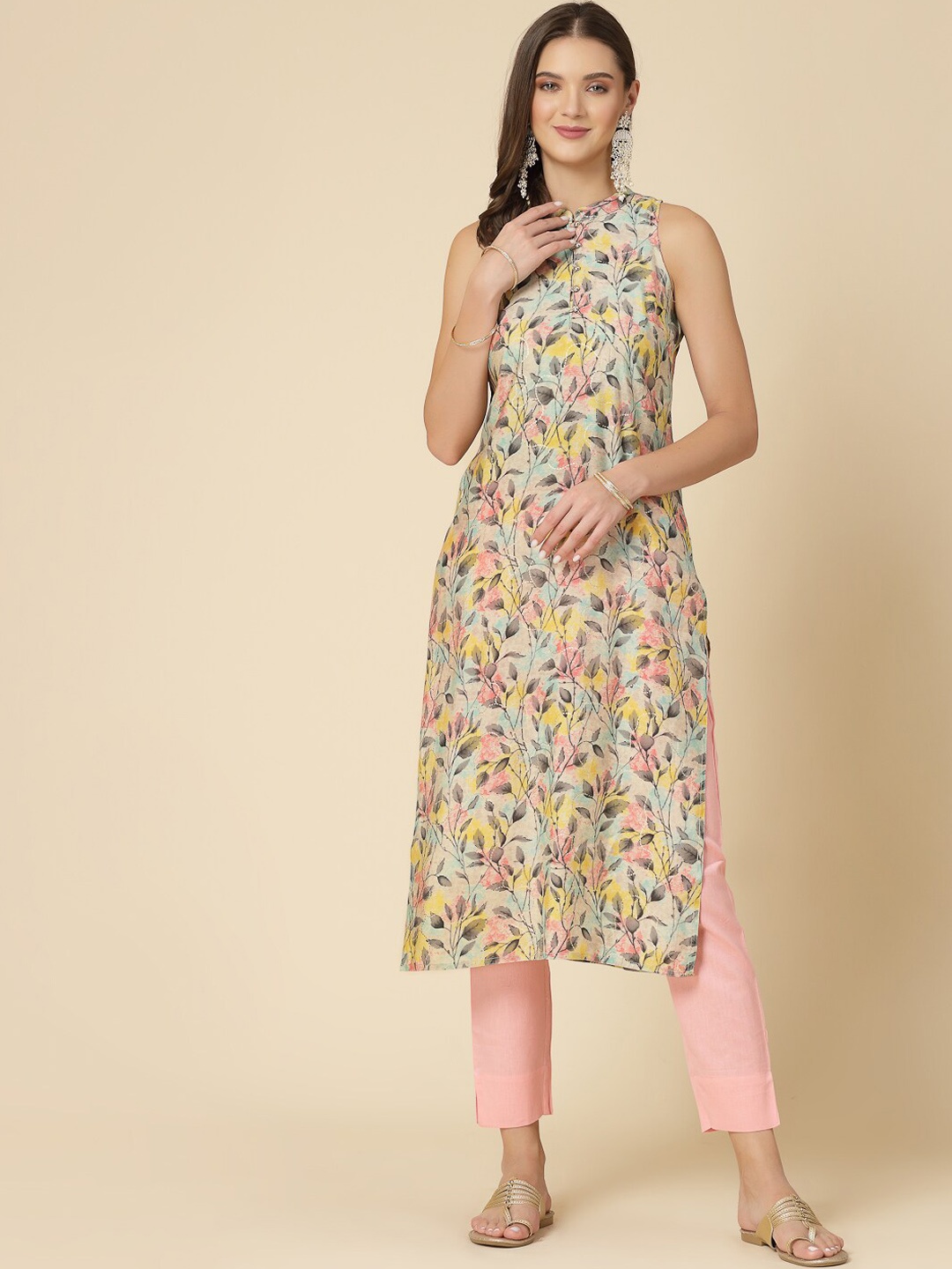 

Ramas Floral Printed Mandarin Collar Straight Kurta, Grey