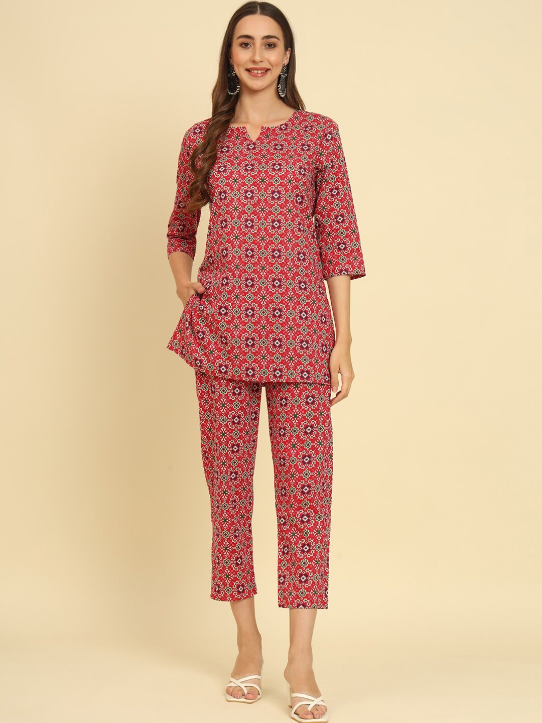 

Sutidora Ethnic Motifs Printed Pure Cotton Kurti With Trousers, Red