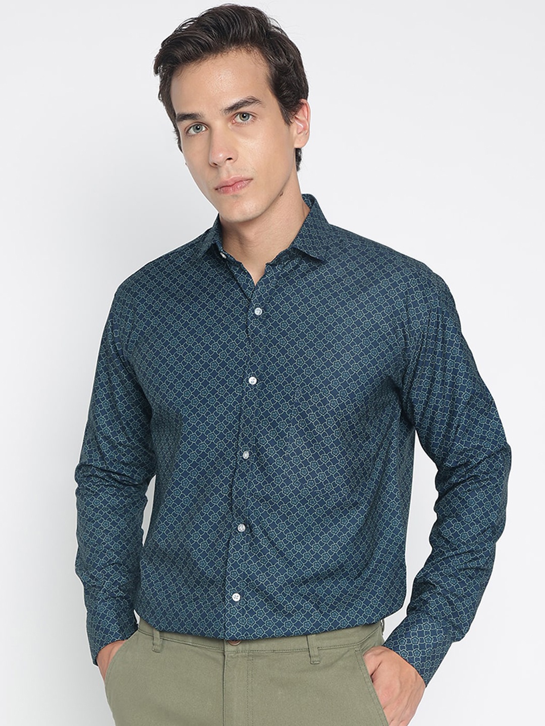 

COLORWINGS Comfort Slim Fit Ethnic Motifs Printed Formal Shirt, Teal