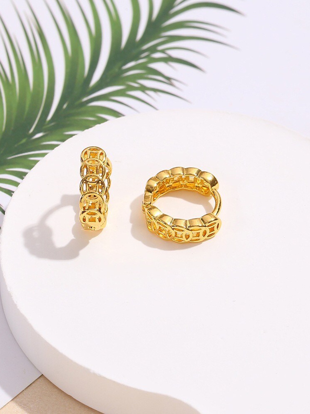 

MYKI Gold-Plated Contemporary Hoop Earrings