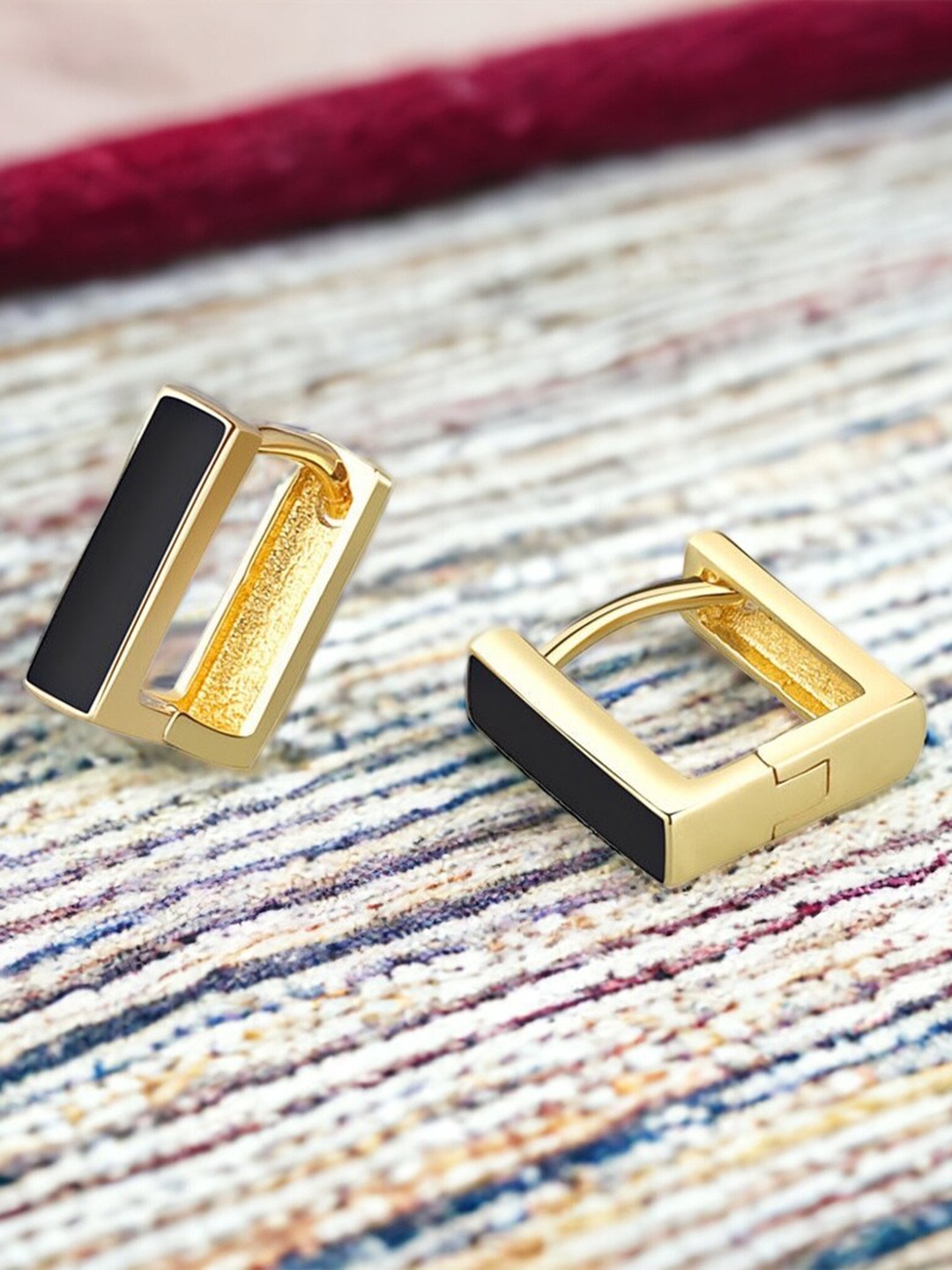 

MYKI Gold-Plated Contemporary Hoop Earrings