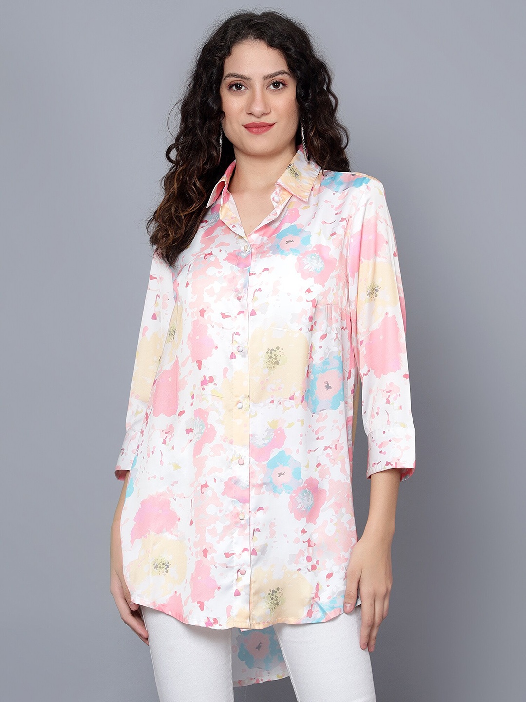 

ANVI Be Yourself White & Pink New Tailored Fit Floral Printed Satin Casual Shirt