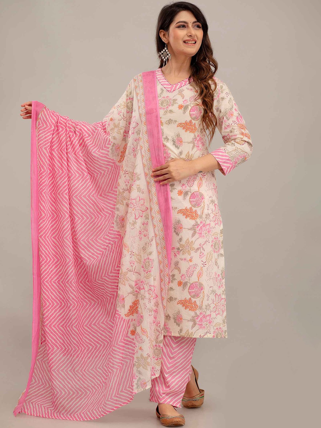 

SKY SHOPPIE Floral Printed Pure Cotton Kurta with Trousers & Dupatta, Cream
