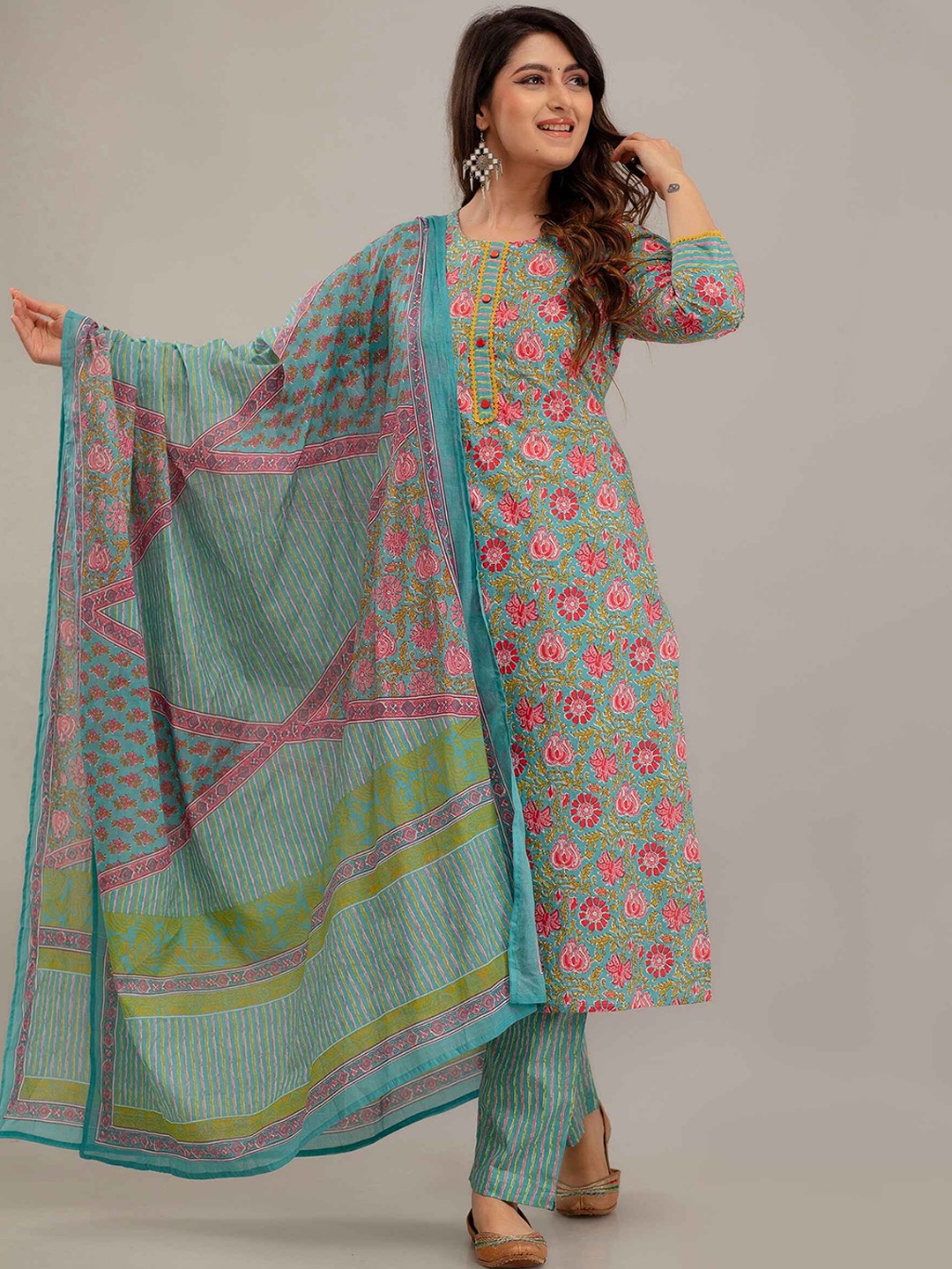 

SKY SHOPPIE Floral Printed Pure Cotton Kurta with Trousers & Dupatta, Green