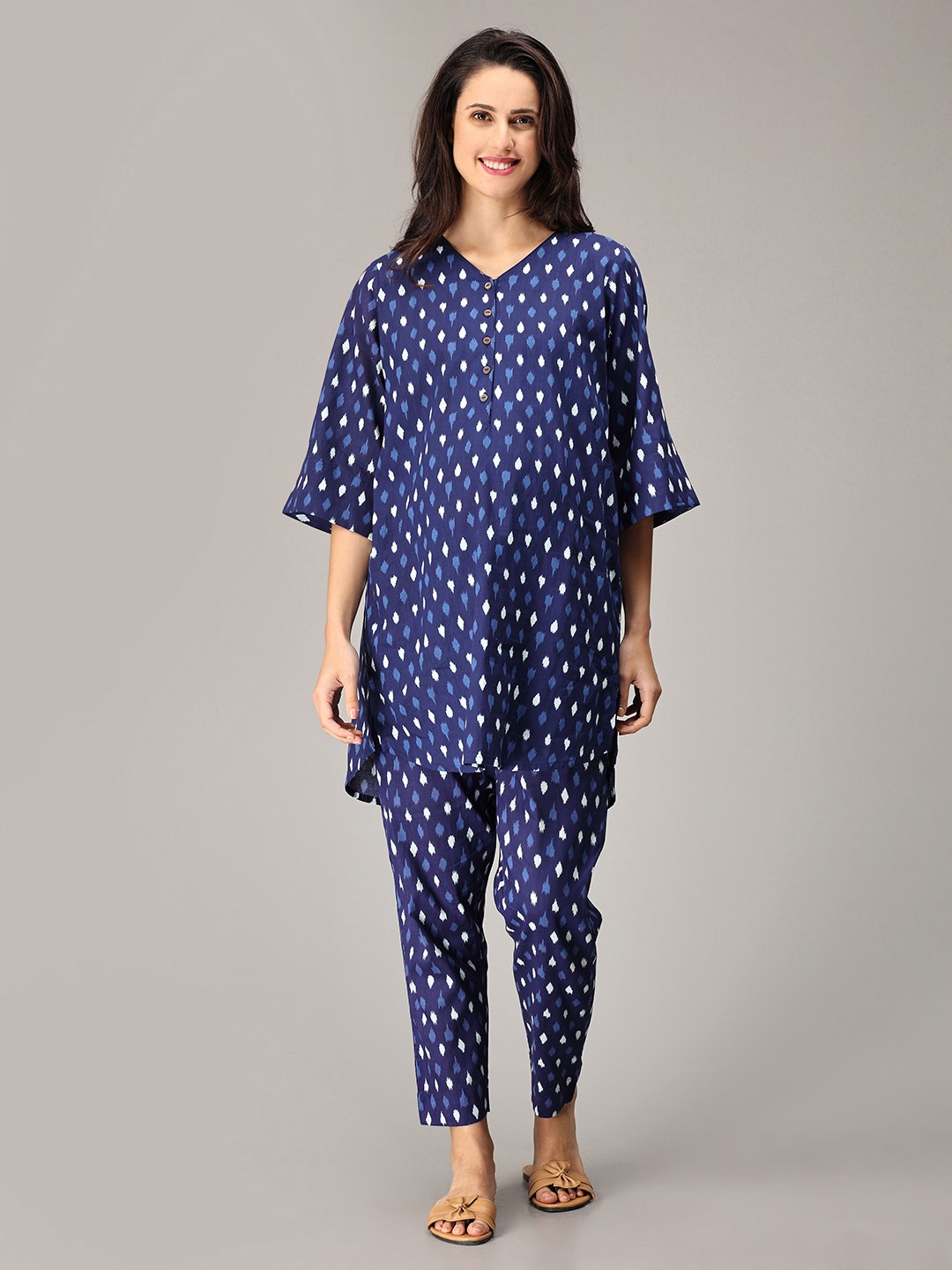 

The Mom Store Ethnic Motifs Printed Pure Cotton Maternity Kurta With Trousers, Blue