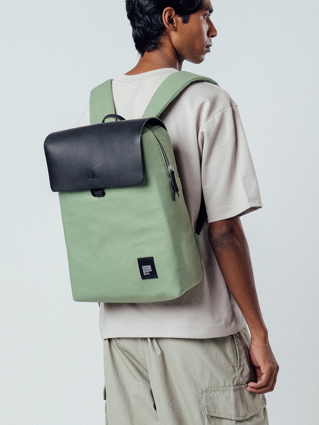 

DailyObjects Unisex Compression Straps Padded 15 Inch Laptop Backpack, Green