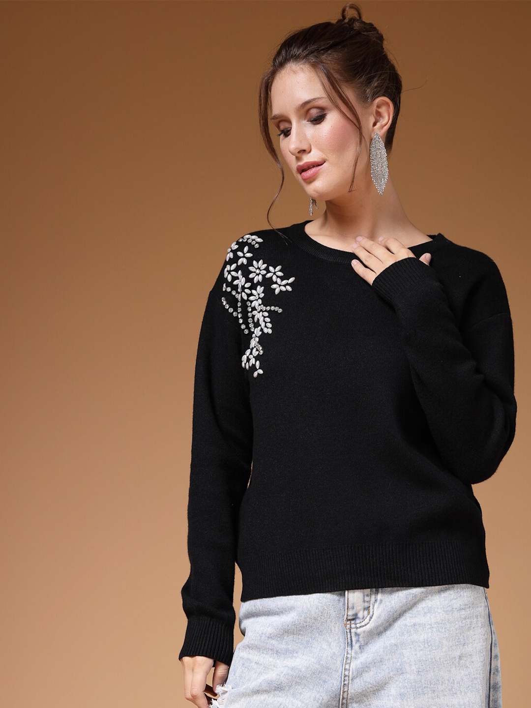

Mafadeny Round Neck Embellished Detail Pullover, Black