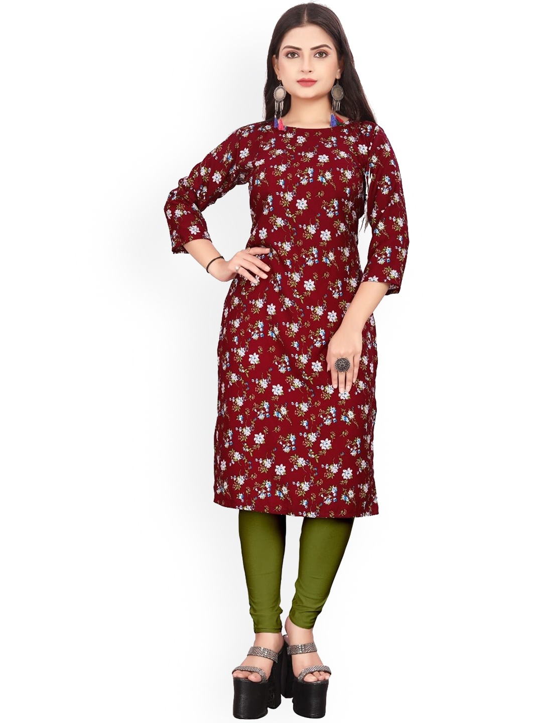 

APNISHA Floral Printed Straight Kurta, Maroon