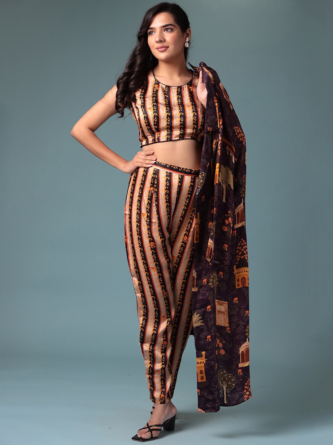 

ZARI Ethnic Motifs Printed Thread Work Kurta, Purple