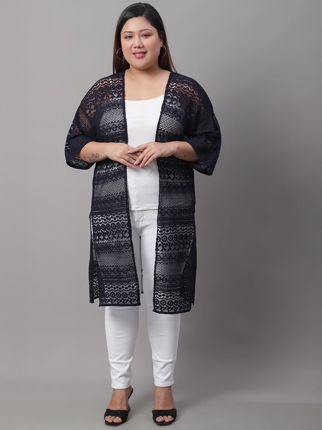 

Rute Plus Size Self Design Longline Open Front Shrug, Black