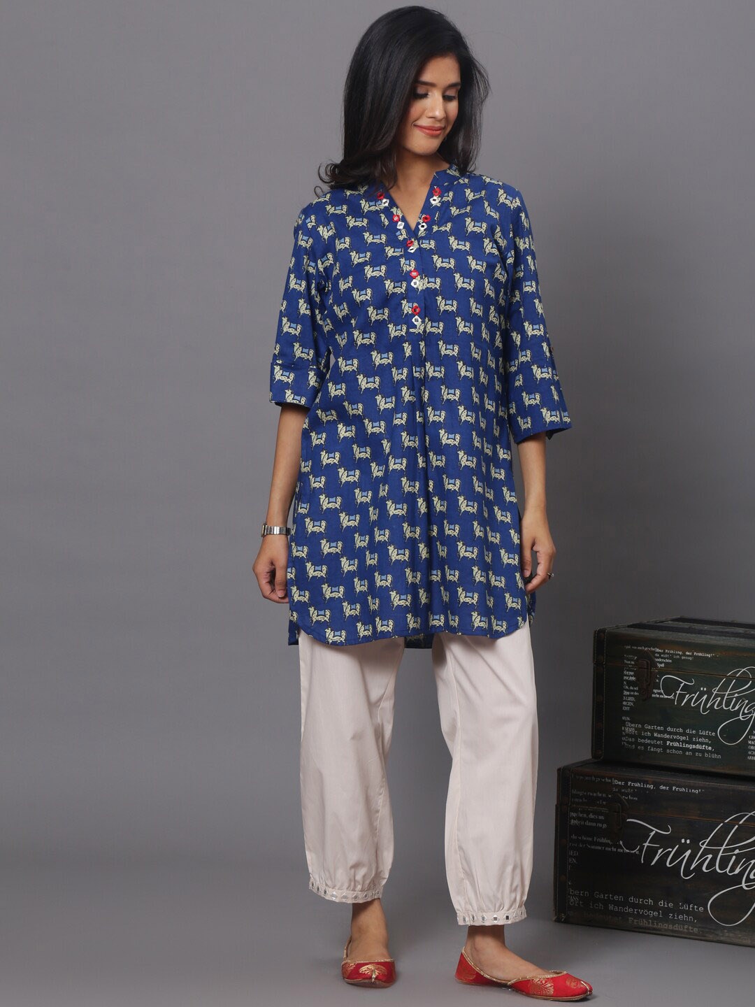 

Spring Soul Ethnic Motifs Printed Mandarin Collar Straight Cotton Kurta, Blue