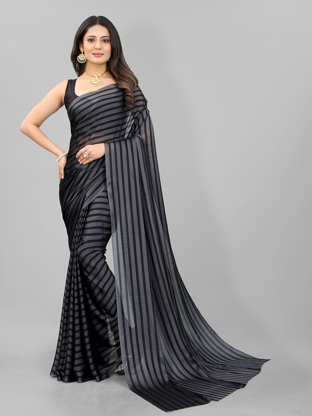 

VEDANT VASTRAM Leheriya Printed Saree, Grey