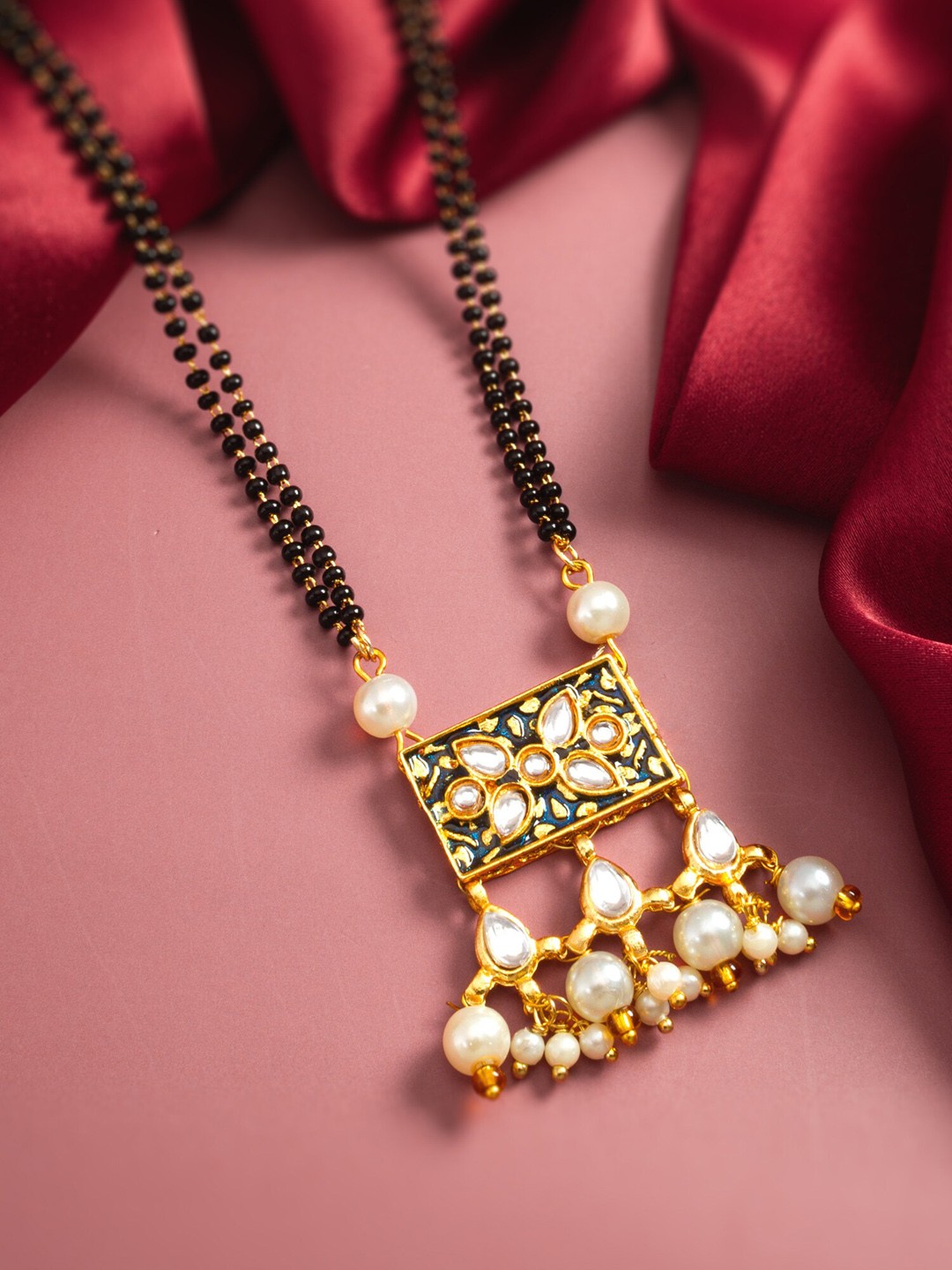 aadita Gold Plated Floral Shaped Kundan Studded & Pearls Beaded Mangalsutra
