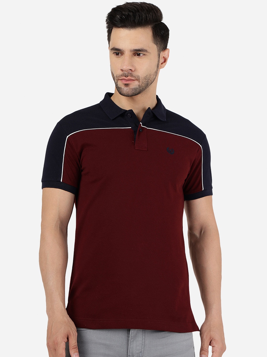 

Greenfibre Colourblocked Polo Collar Raglan Sleeves Slim Fit T-shirt, Maroon