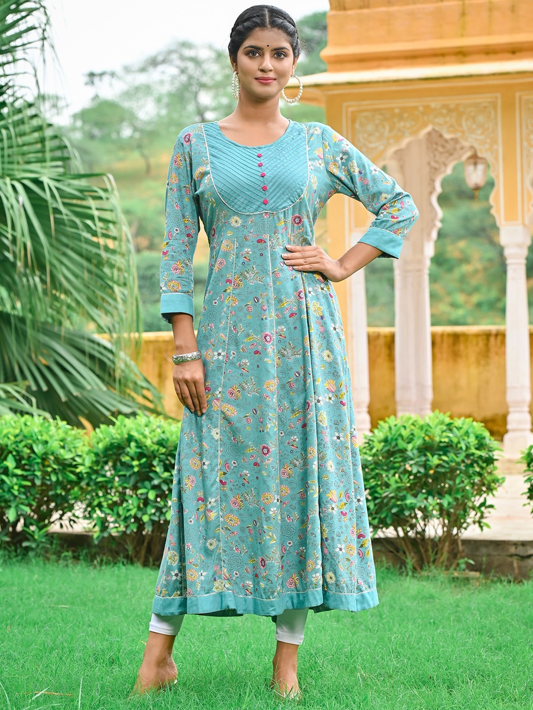 

PUKHYA Floral Printed Panelled Anarkali Kurta, Blue