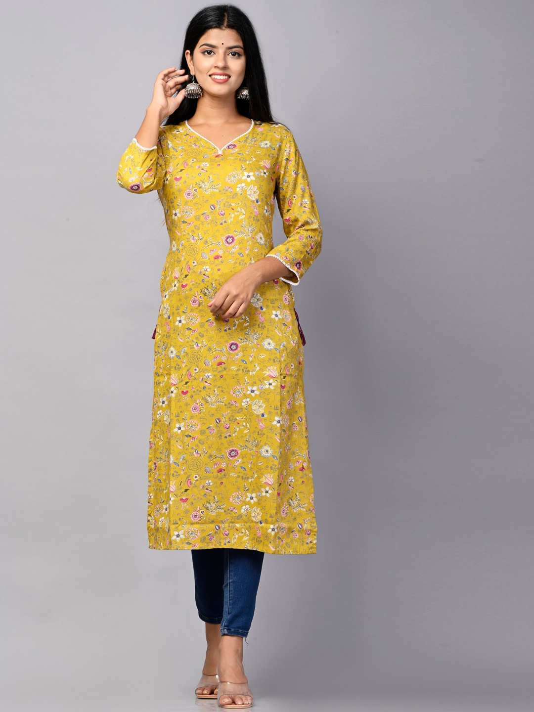 

PUKHYA Floral Printed Straight Kurta, Mustard