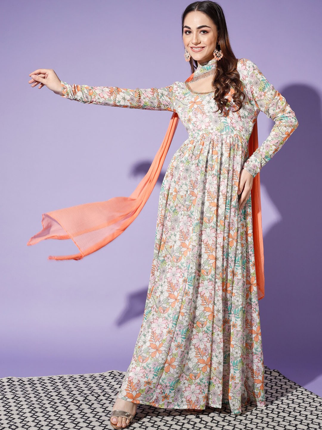 

SCORPIUS Floral Printed Pleated Gotta Patti Kurta & Trousers With Dupatta, White