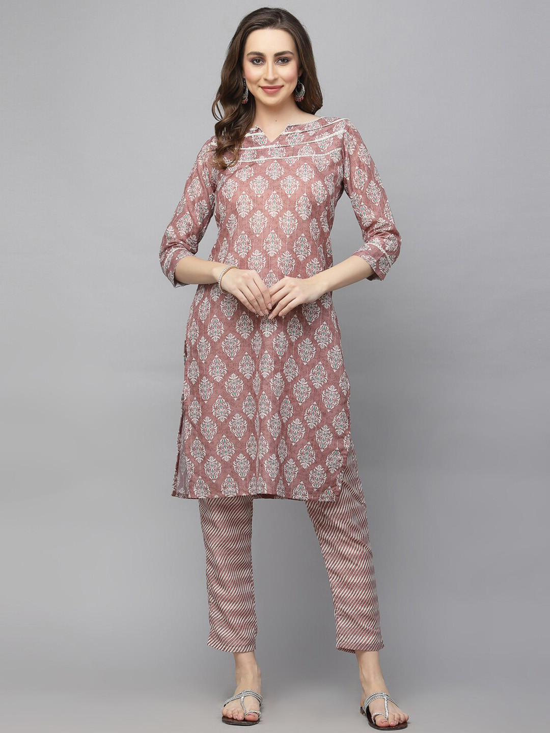 

18 ATTITUDE Floral Printed Kurta With Trousers, Brown