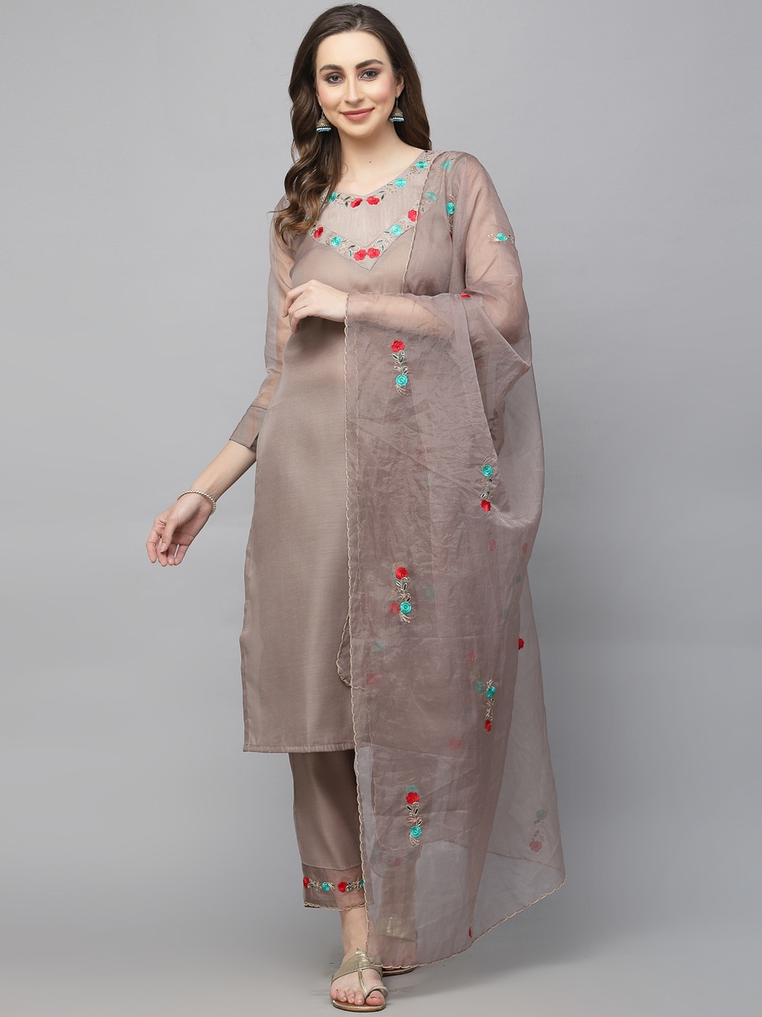 

18 ATTITUDE Floral Embroidered Regular Kurta with Trousers & With Dupatta, Grey