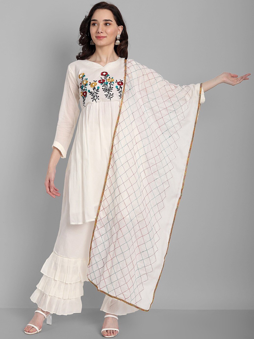 

18 ATTITUDE Floral Embroidered Thread Work Pure Cotton Kurta with Trousers & With Dupatta, White