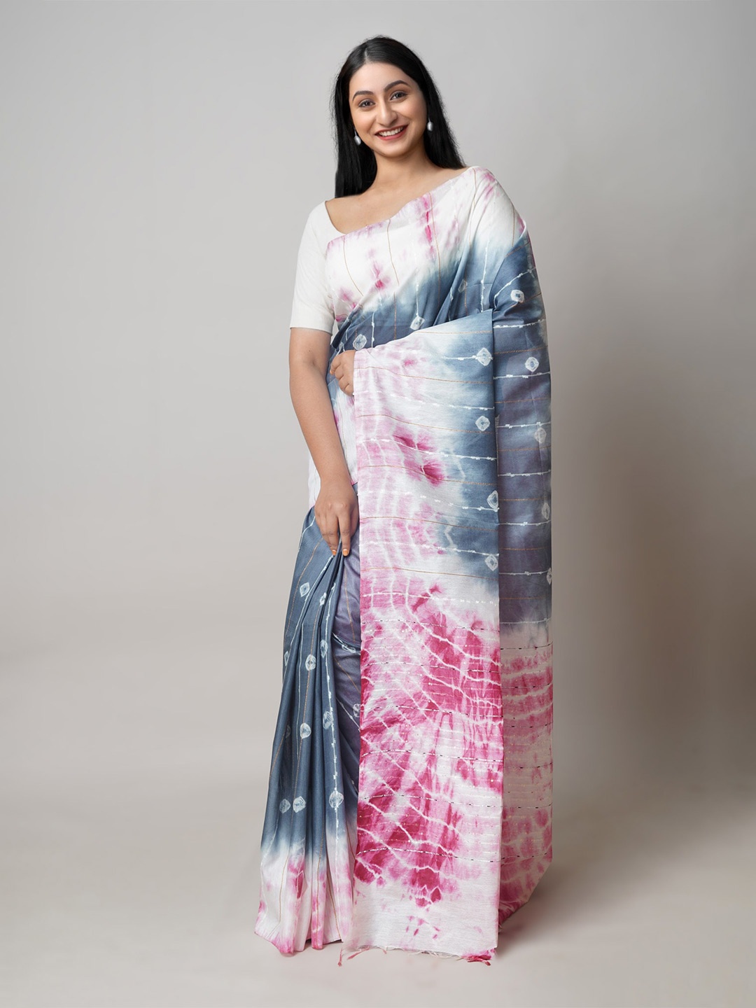 

Unnati Silks Cream-Coloured & Pink Tie and Dye Sequinned Silk Cotton Leheriya Saree