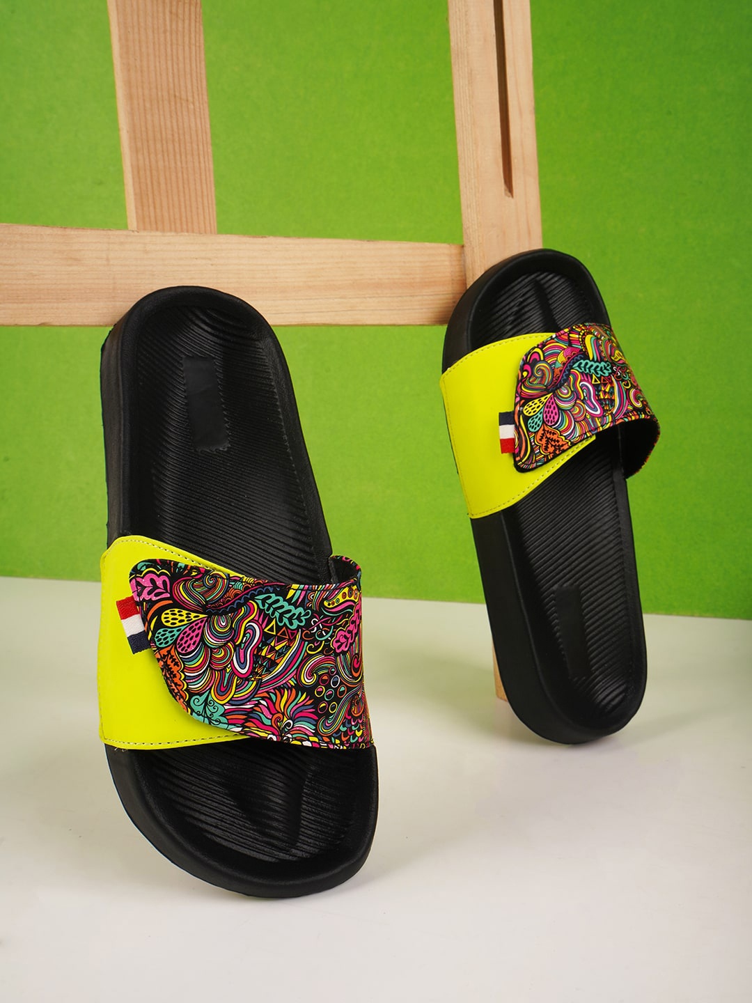 

PERY PAO Men Printed Sliders With Velcro, Black