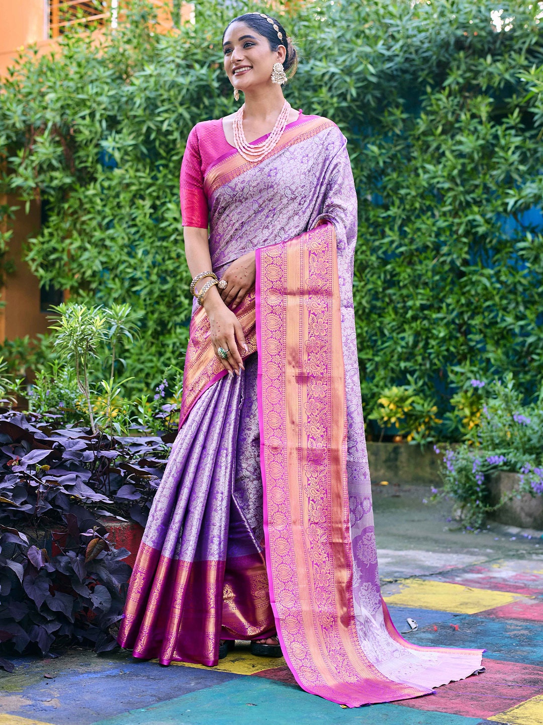 

Mitera Lavender & Pink Woven Design Zari Kanjeevaram Saree