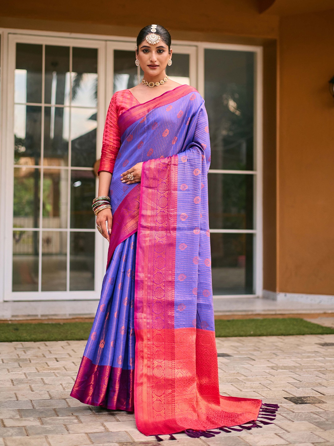 

Mitera Ethnic Motifs Woven Design Zari Kanjeevaram Saree, Purple