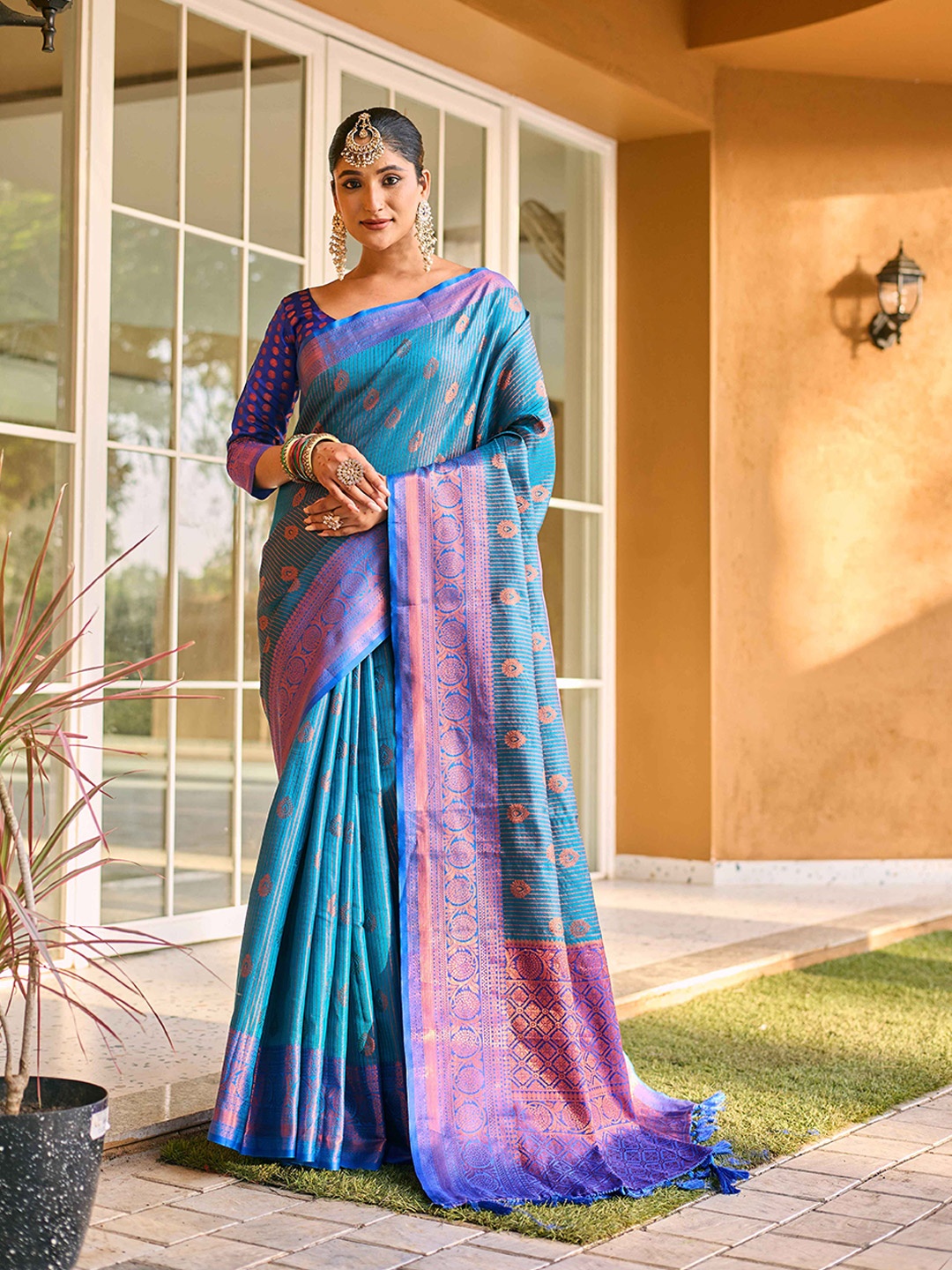 

Mitera Woven Design Zari Silk Kanjeevaram Saree, Blue