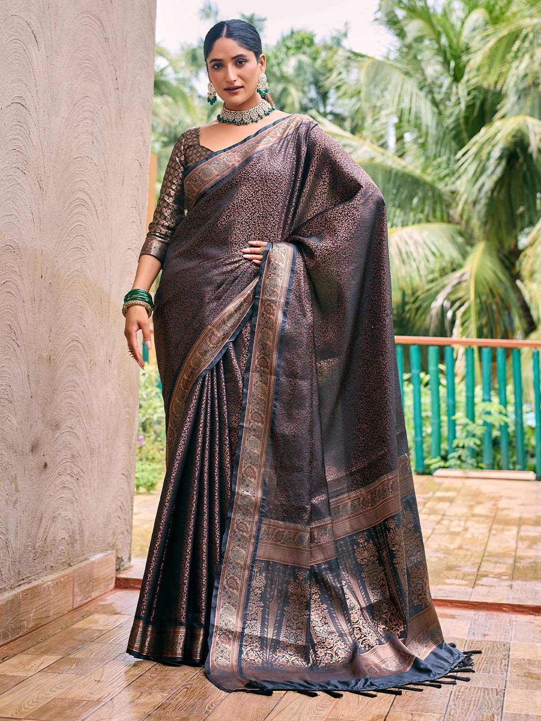 

Mitera Woven Design Zari Silk Kanjeevaram Saree, Black