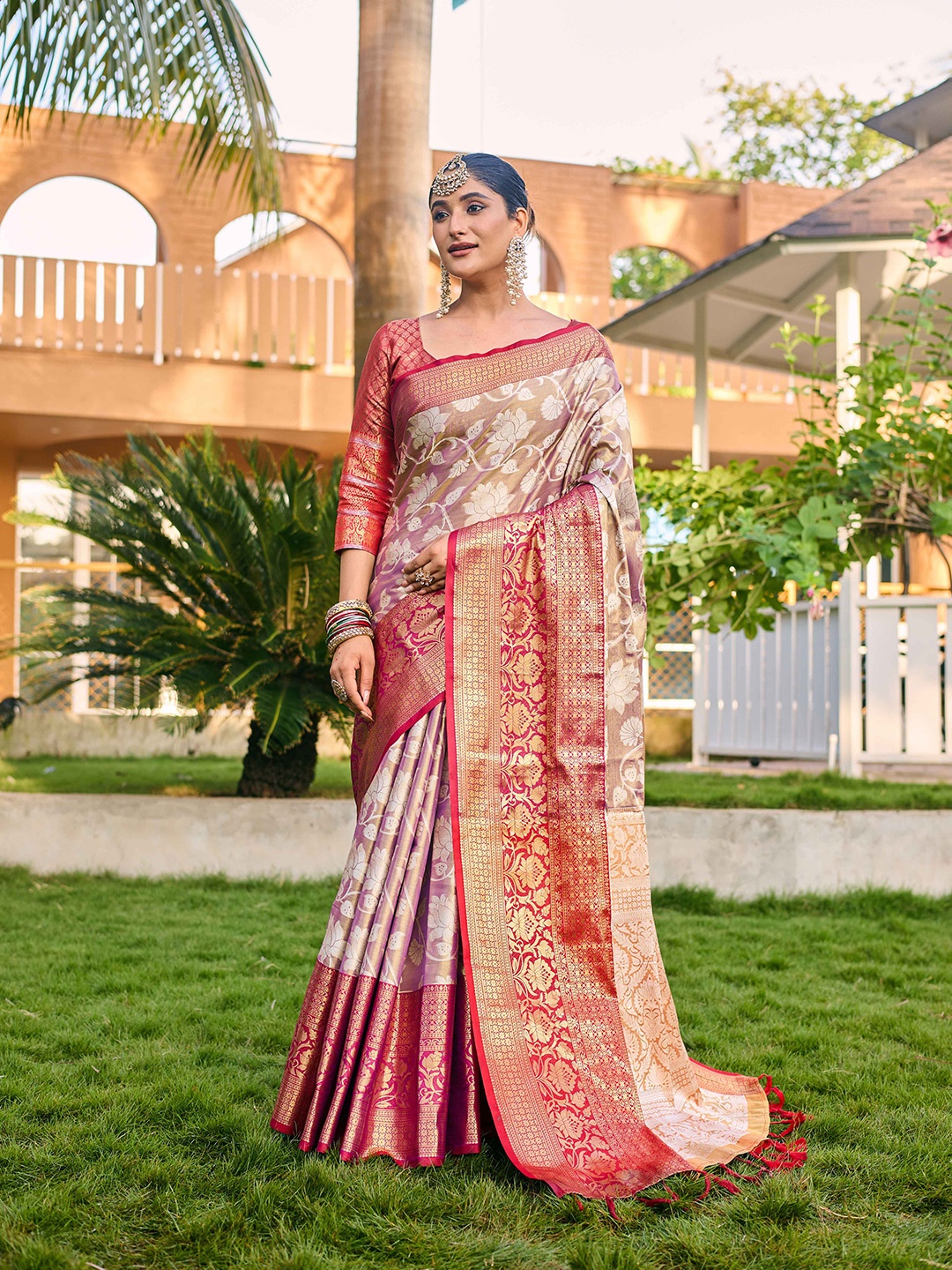 

Mitera Pink & Gold-Toned Floral Zari Kanjeevaram Saree