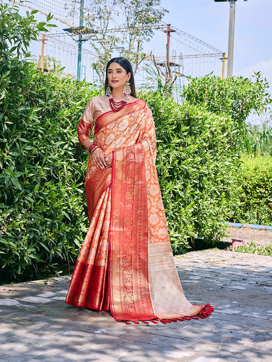 

Mitera Ethnic Motifs Woven Design Zari Kanjeevaram Saree, Orange