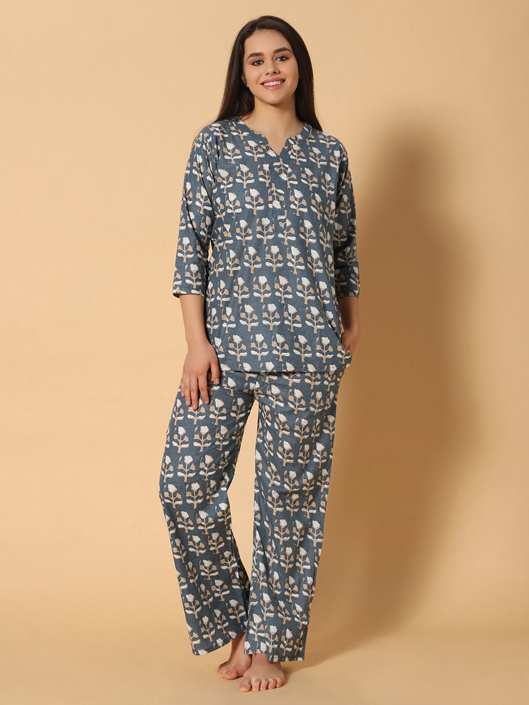 

LacyLook Ethnic Motifs Printed Pure Cotton Night suits, Grey