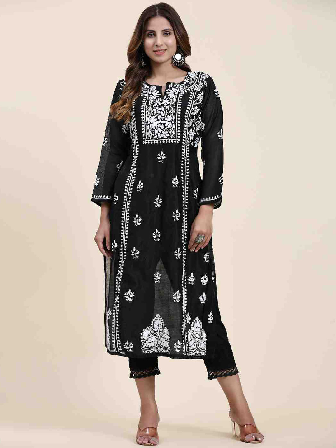 

HOUSE OF KARI Ethnic Motifs Embroidered Chanderi Silk A-Line Kurta, Black
