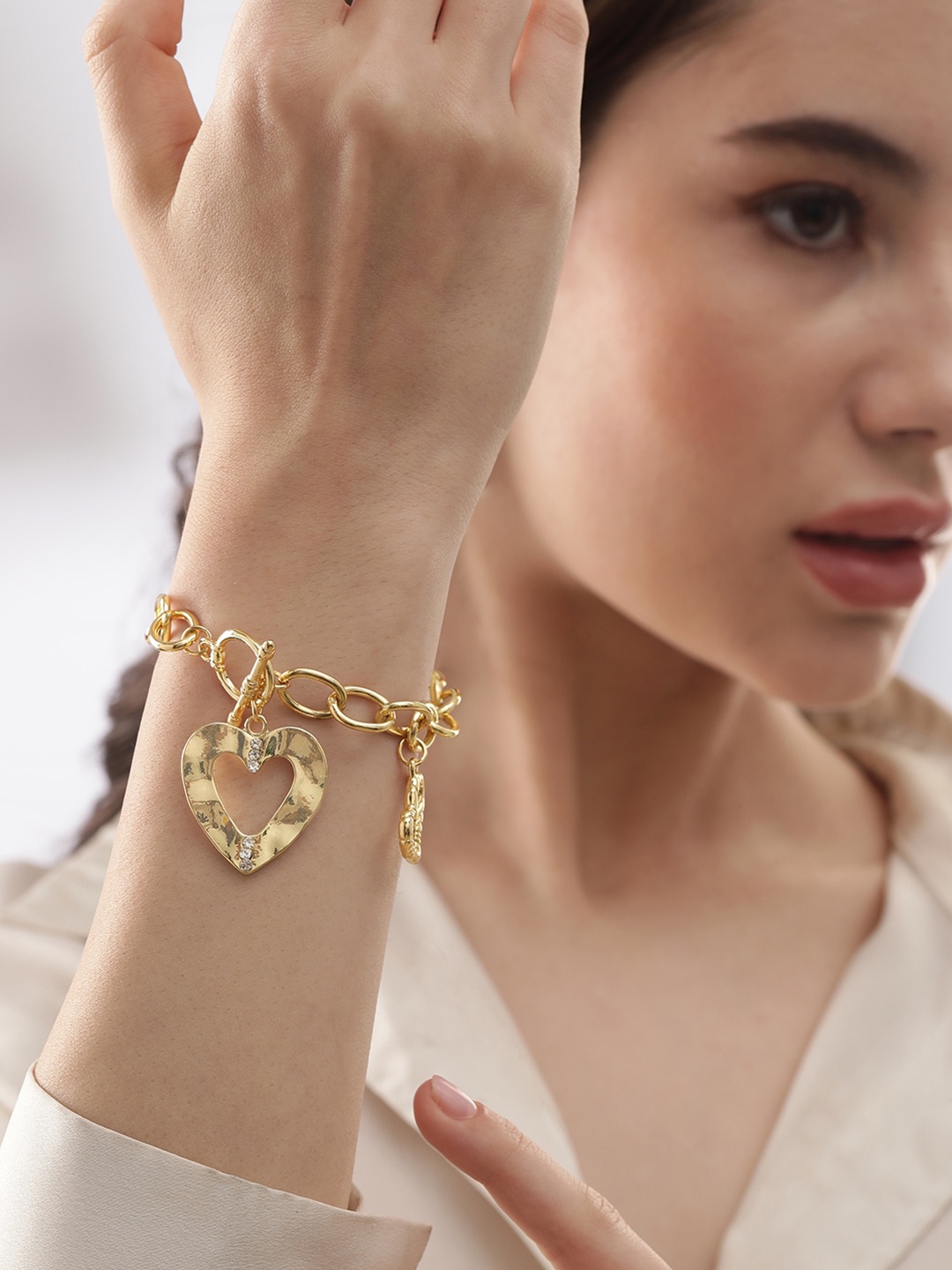 

Rubans Voguish Gold-Plated Link Bracelet