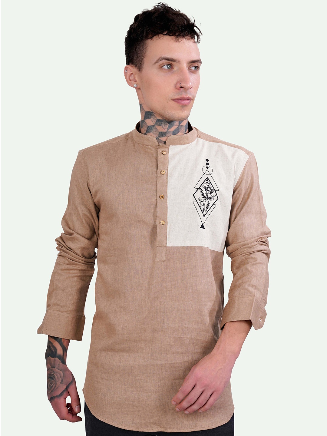 

FRENCH CROWN Floral Embroidered Pure Linen Straight Kurta, Brown