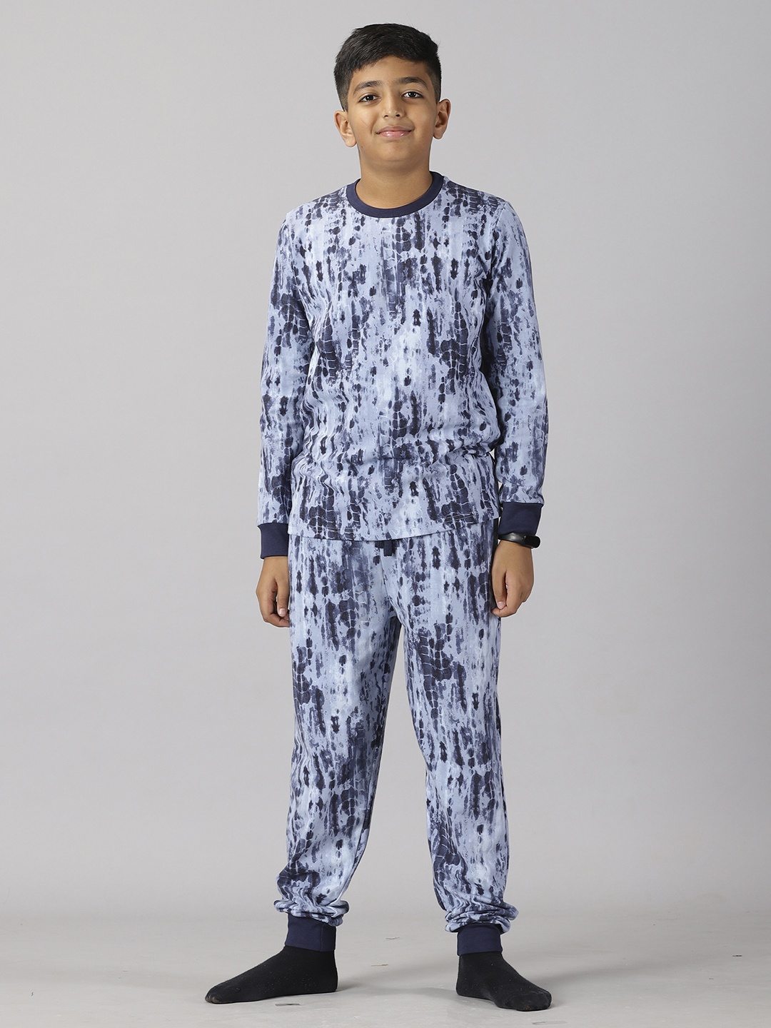 

KiddoPanti Boys Abstract Printed Pure Cotton Night suit, Blue