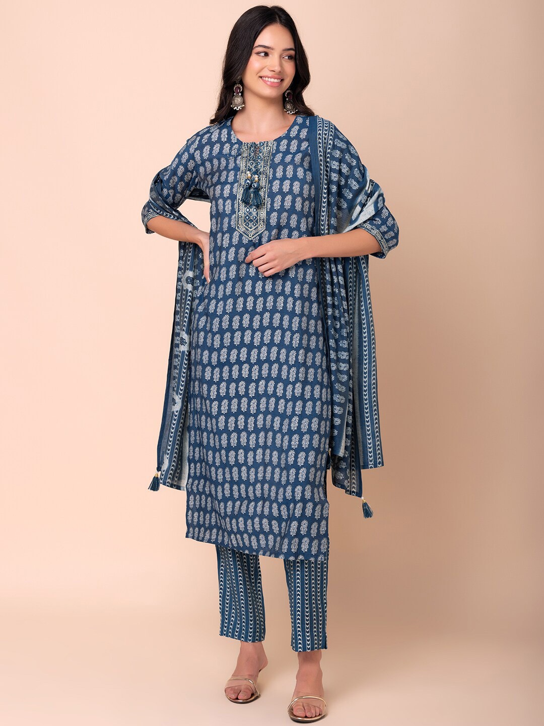

INDYA Ethnic Motifs Printed Straight Kurta Set, Blue