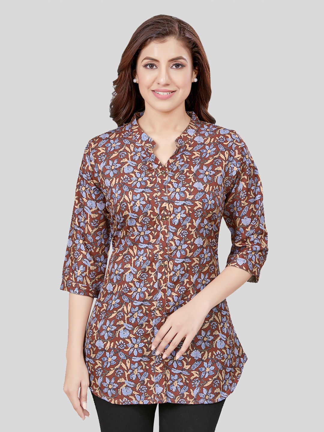 

Saree Swarg Floral Printed Mandarin Collar A-Line Kurti, Brown