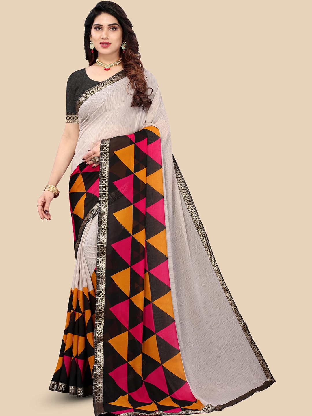 

Fevinaa Geometric Printed Zari Pure Georgette Saree, Grey