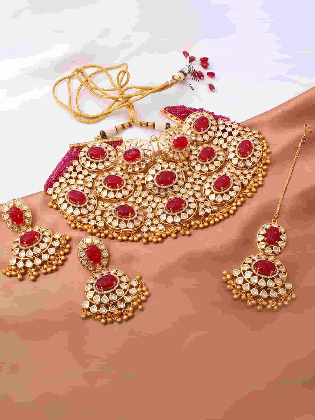 

Mirana Gold-Plated Bridal Choker Necklace & Earrings