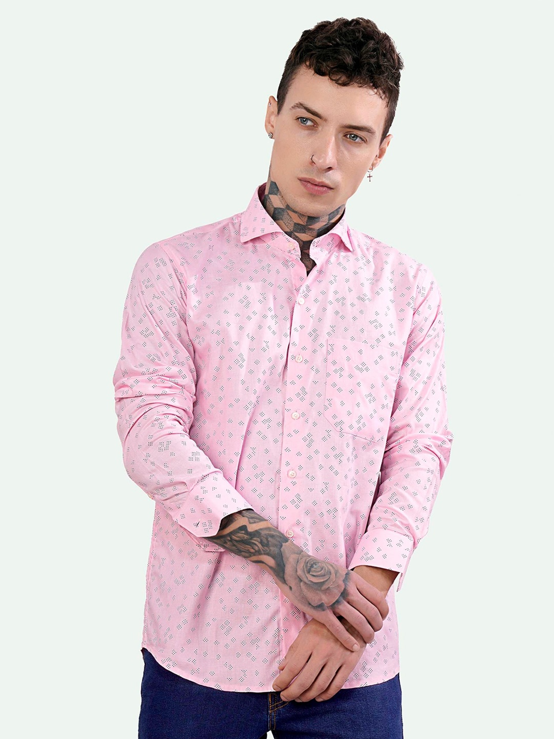 

FRENCH CROWN Standard Geometric Opaque Printed Cotton Casual Shirt, Pink