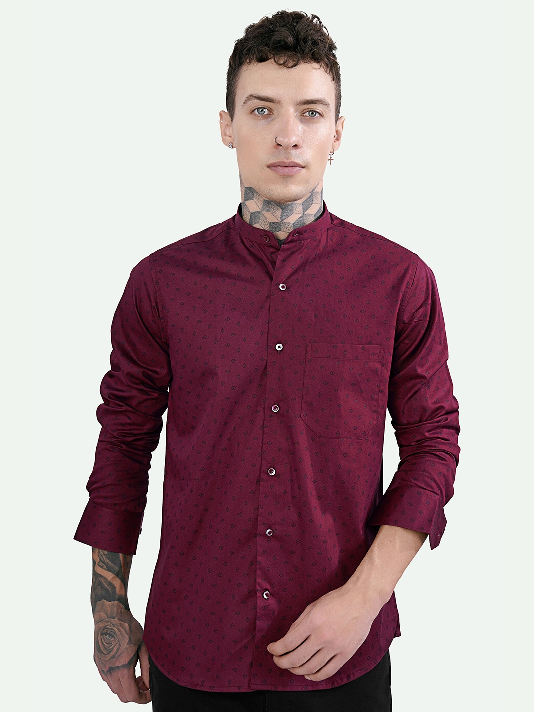 

FRENCH CROWN Standard Geometric Printed Band Collar Cotton Casual Shirt, Maroon
