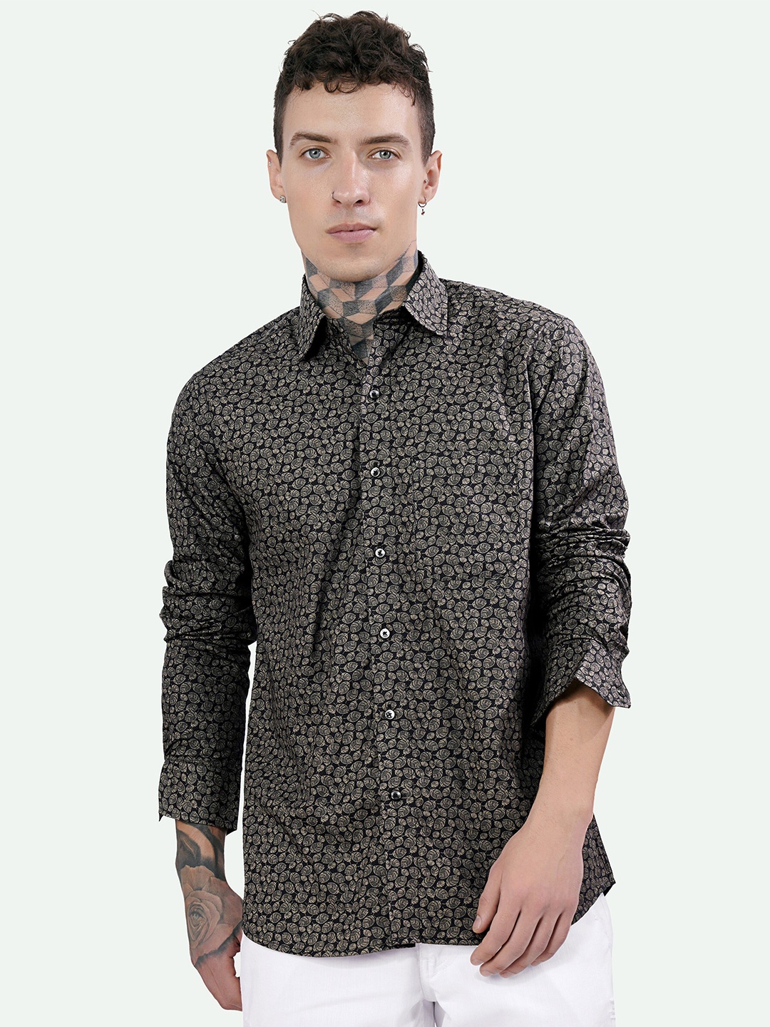 

FRENCH CROWN Standard Floral Printed Cotton Casual Shirt, Black