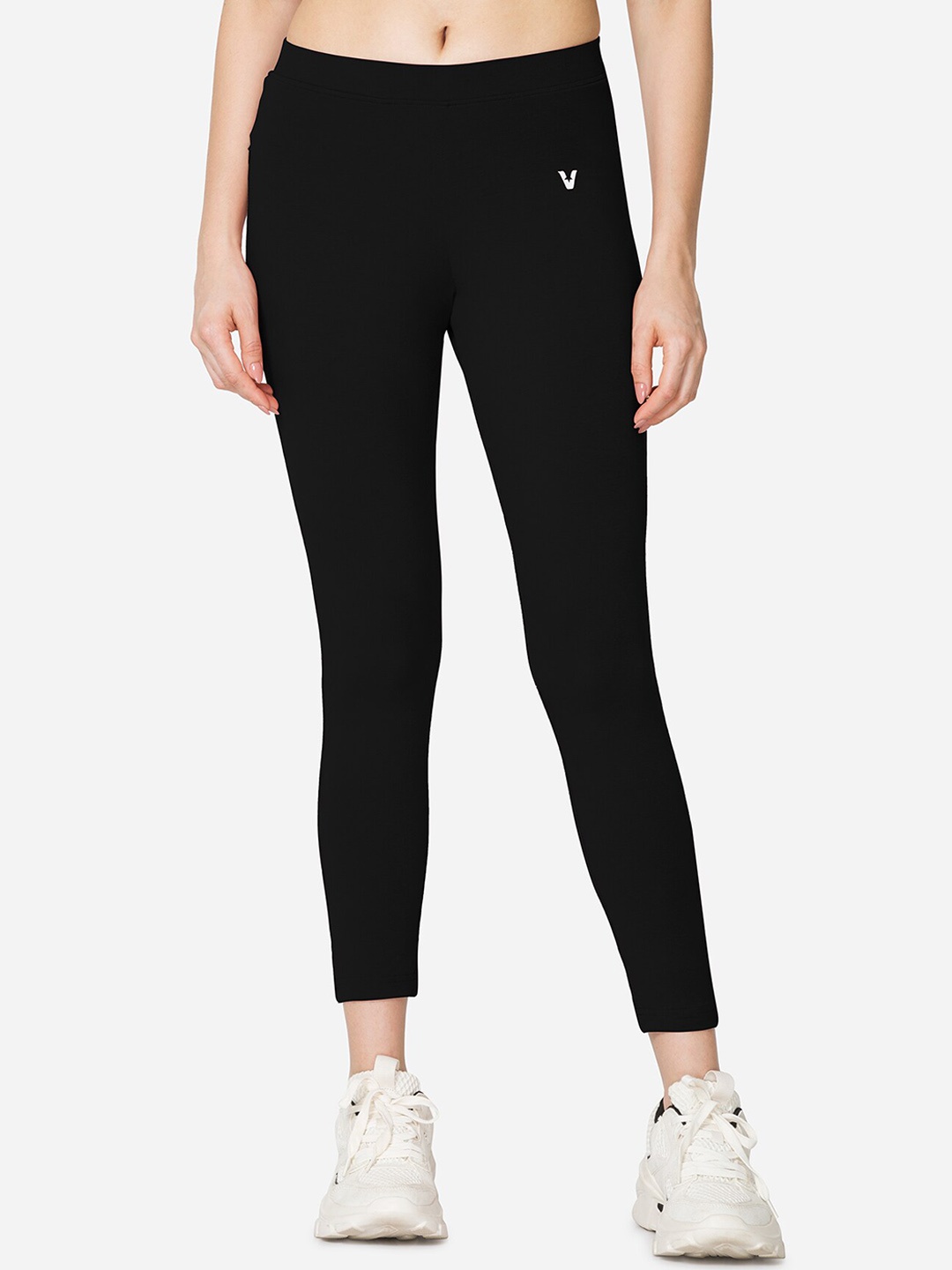 

VStar Cropped-Length Stretchable Tights, Black