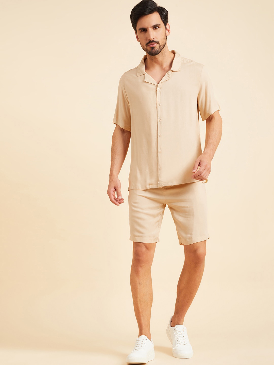 

HERE&NOW Beige Cuban Collar Resort Shirt & Shorts
