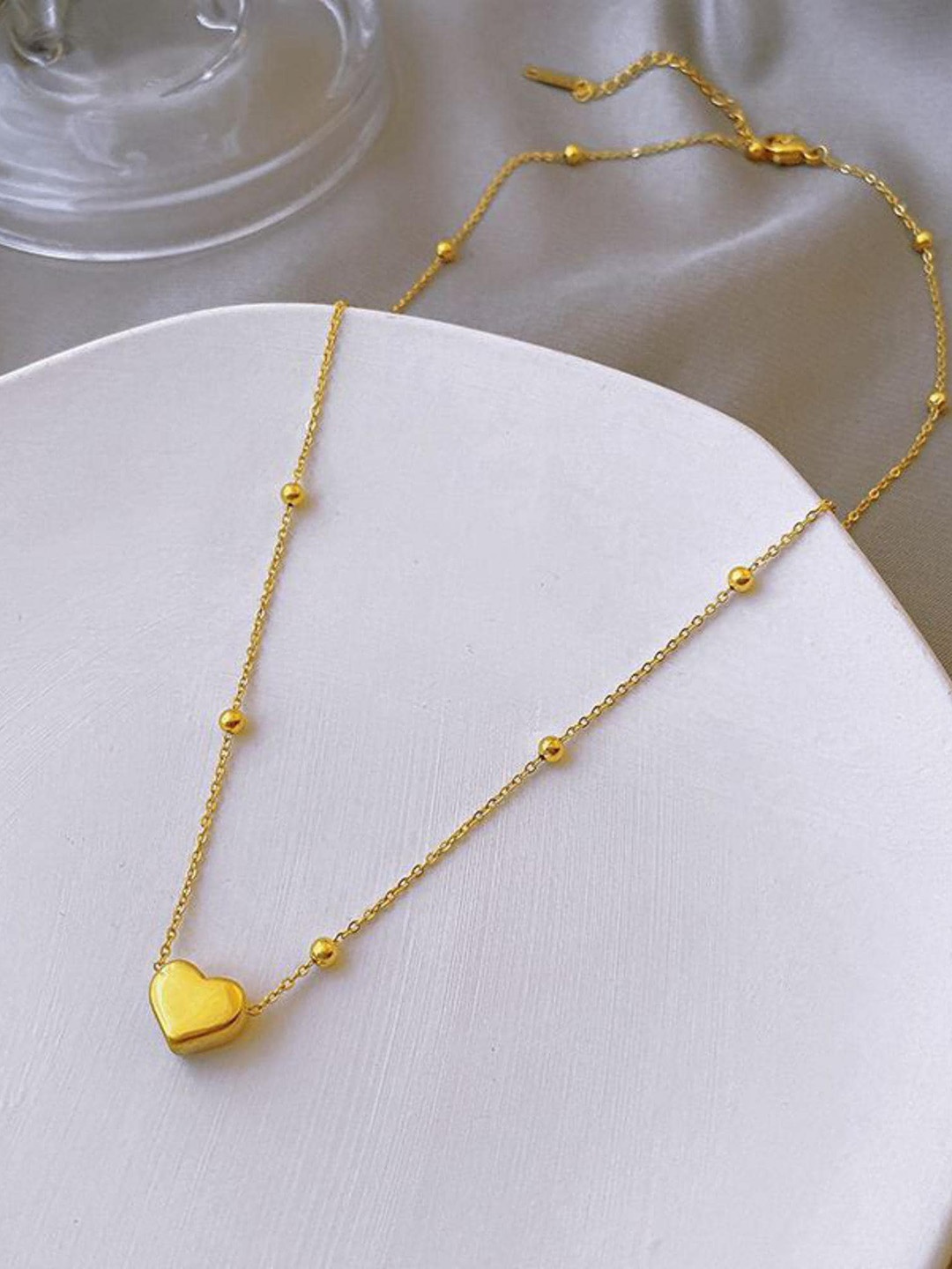 

MYKI Gold-Plated Heart shaped Necklace