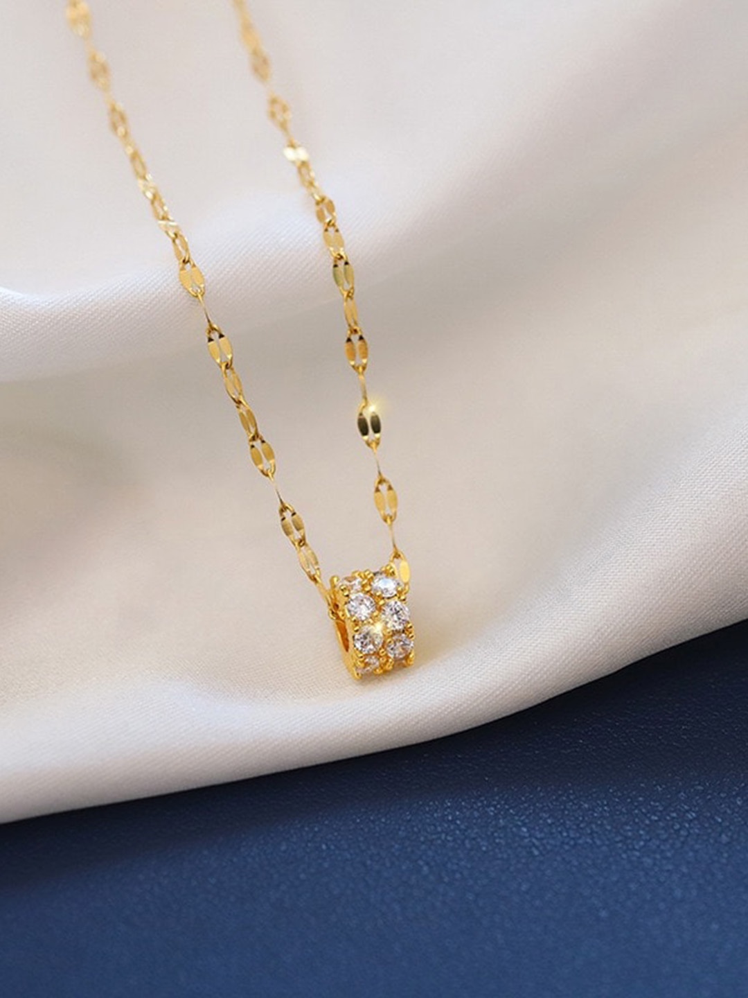 

MYKI Gold-Plated Artificial Diamond Pendant With Chain