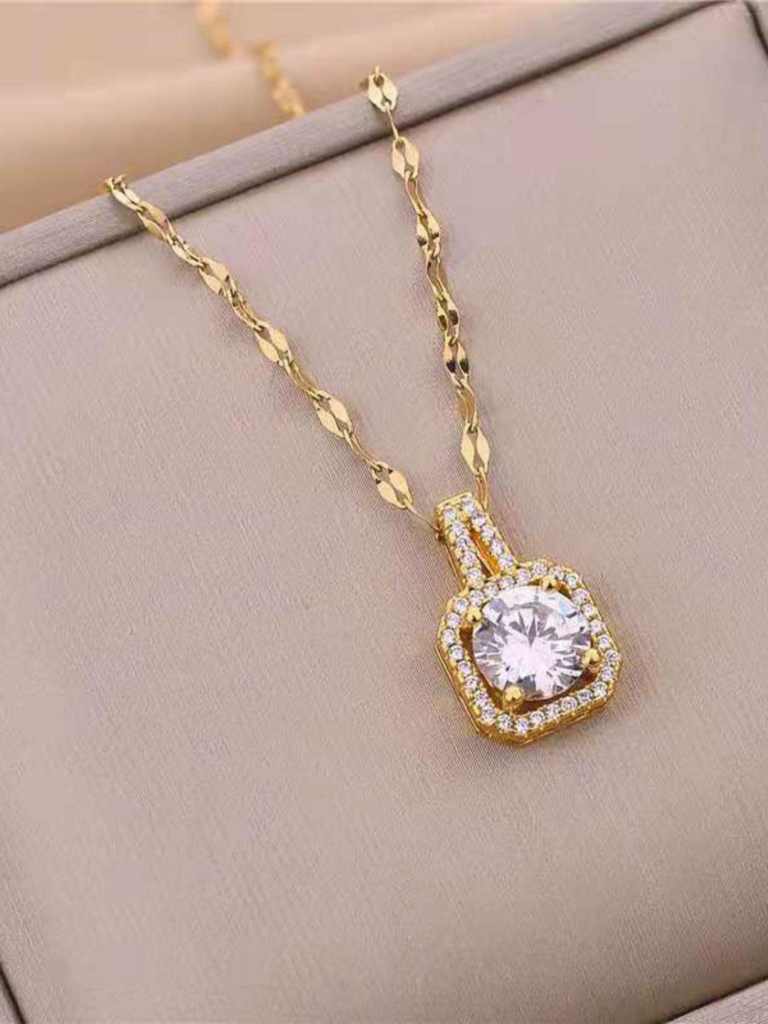 

MYKI Gold-Plated CZ- Studded Pendant Chain